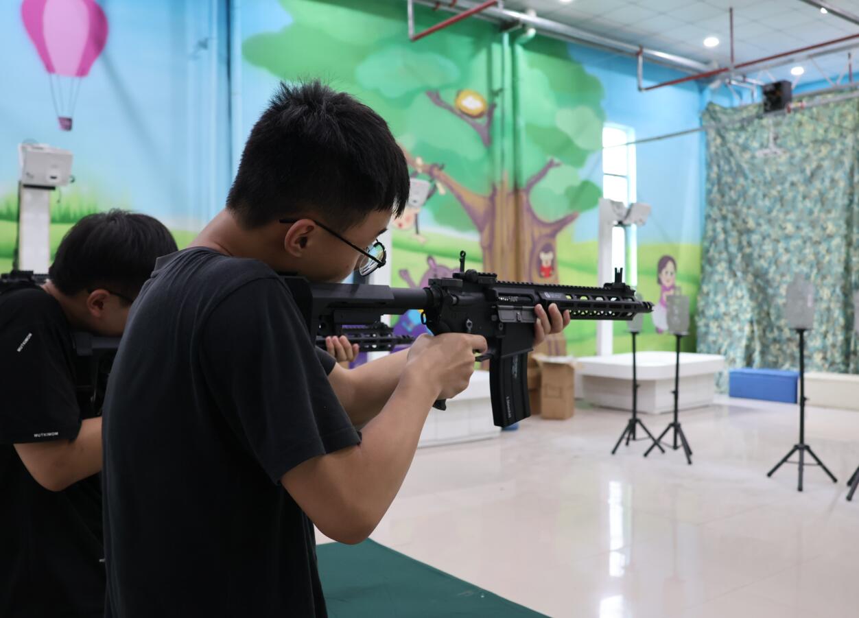 金戈铁马铸青春 壮志凌云启新程<br>——2024级新生军训纪实 金戈铁马铸青春 壮志凌云启新程<br>——2024级新生军训纪实