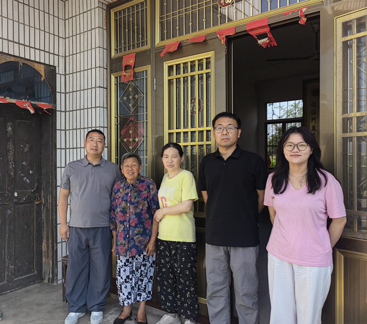 汽车工程系党支部开展“三访三送”活动 汽车工程系党支部开展“三访三送”活动