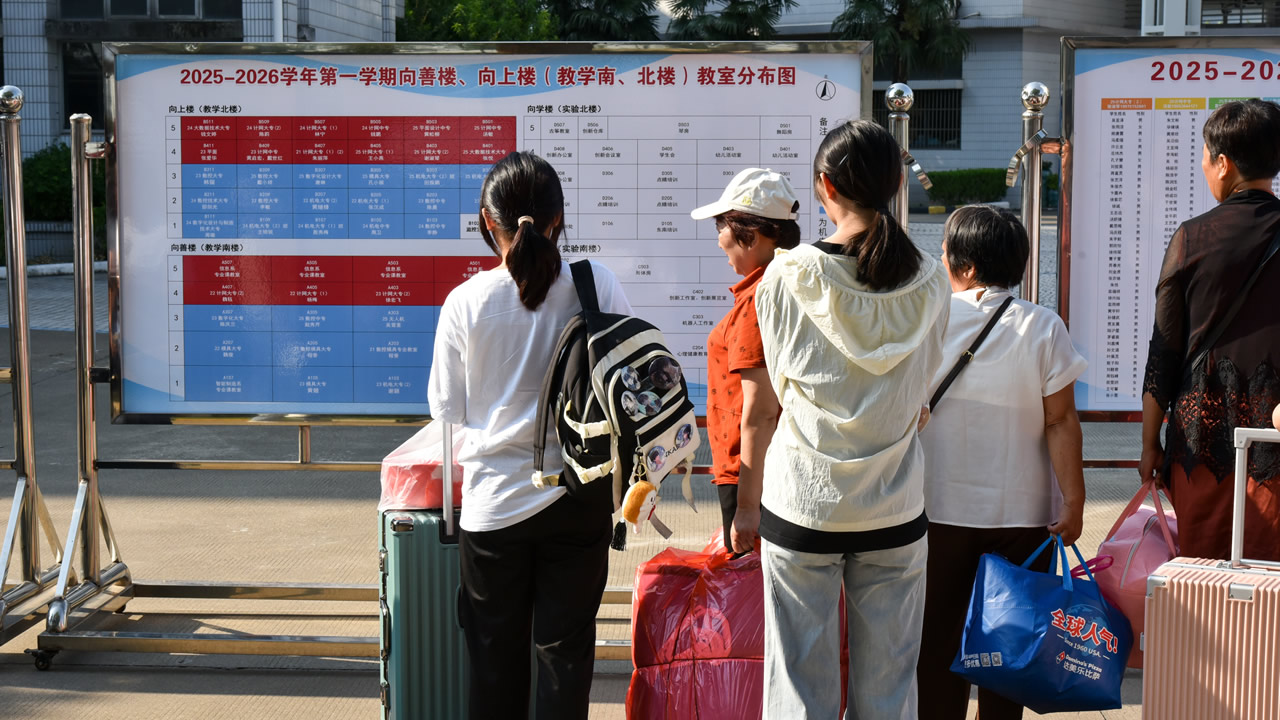 盈“新”暖意候君至<br>我校开启新生逐梦序章 盈“新”暖意候君至<br>我校开启新生逐梦序章