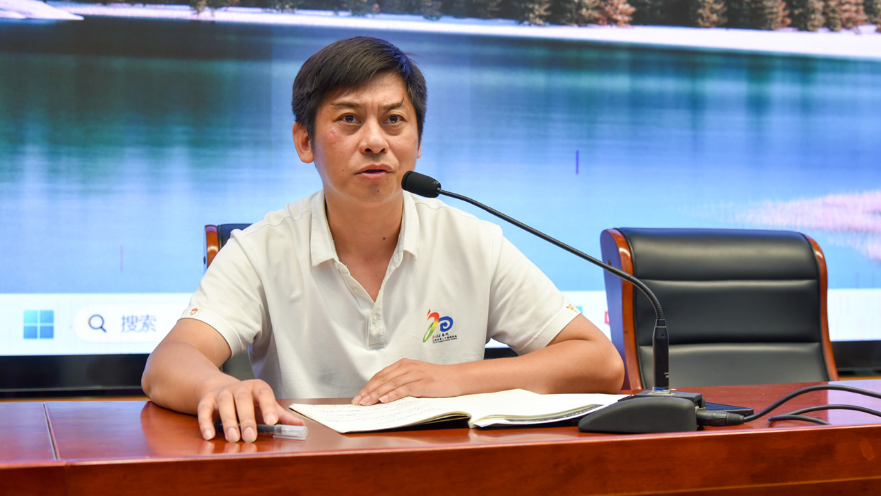 以梦为马启新程,砥砺前行育繁花<br>——我校召开2025年秋学期第一次班主任工作会议 以梦为马启新程,砥砺前行育繁花<br>——我校召开2025年秋学期第一次班主任工作会议